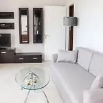 Daire Akrata Beachfront Paralia Akratas