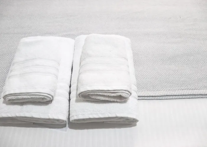 Παραθαλάσσιο Διαμέρισμα Πάνω στον Πεζόδρομο *