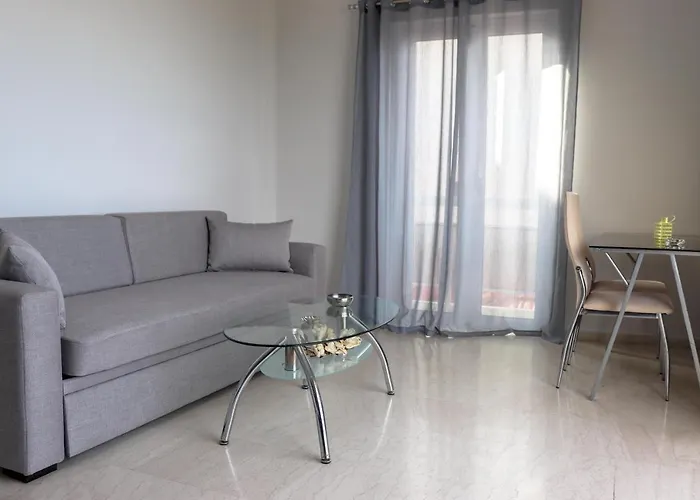 Akrata Beachfront Appartamento