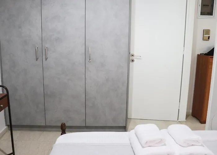 Παραθαλάσσιο Διαμέρισμα Πάνω στον Πεζόδρομο